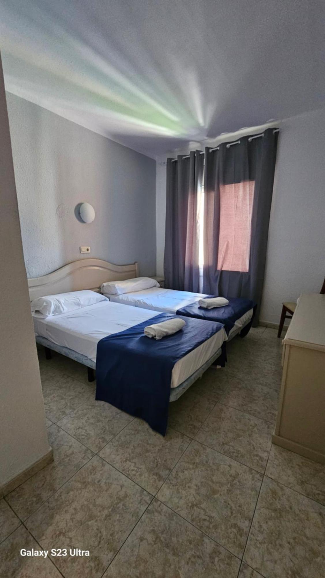 Hostal Caste Lloret de Mar Luaran gambar